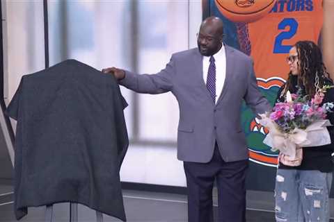 Shaq Proudly Presents Daughter Me’Arah Her 2024 McDonald’s All-American Jersey