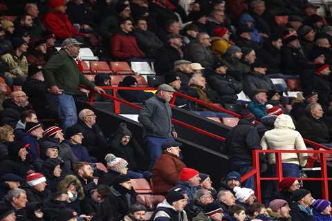 Arsenal Fans Taunt Sheffield United Supporters During 6-0 Victory