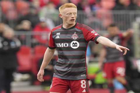 Forgotten Premier League Star 'Goes Full Inbetweeners' in MLS Debut