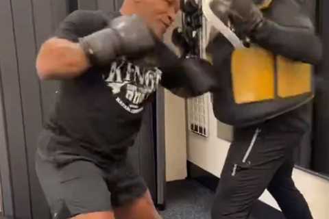 Mike Tyson Displays Explosive Power in Training, Fans Concerned for Jake Paul