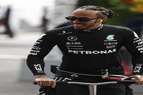 Lewis Hamilton Out-Qualifies Teammate for First Time this Season at Japanese GP