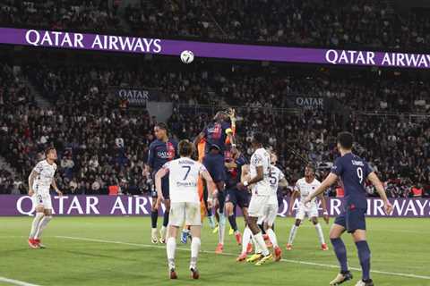 PSG fans sent abuse to Barcelona following 1-1 draw at home vs last-placed team
