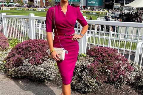Sky Sports Presenter Kate Tracey Wows Fans with Glamorous Pics from Aintree
