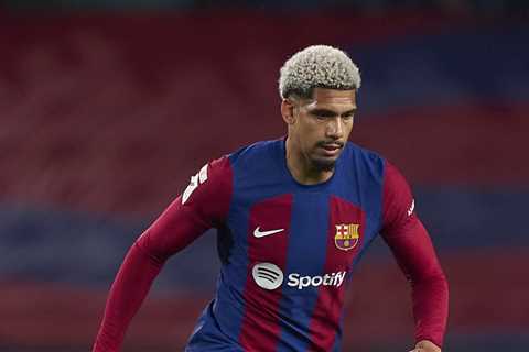 Ronald Araujo to decide whether to stay or leave Barcelona