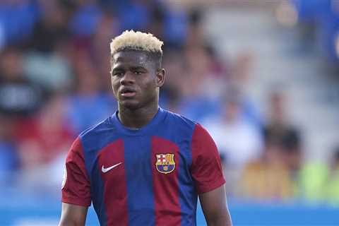 Barcelona tell Mikayil Faye he’s staying amid FC Porto interest