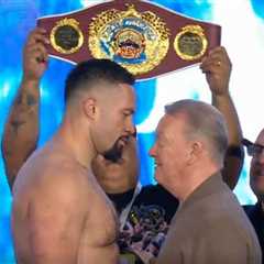 Frank Warren, 72, Faces off with Joseph Parker and Playfully Shoves 19st Boxer in Saudi