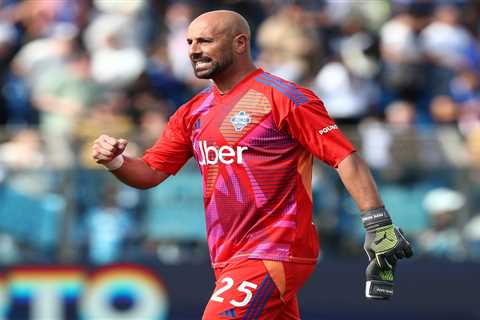 The End of an Era: Pepe Reina Hangs Up His Gloves at 42