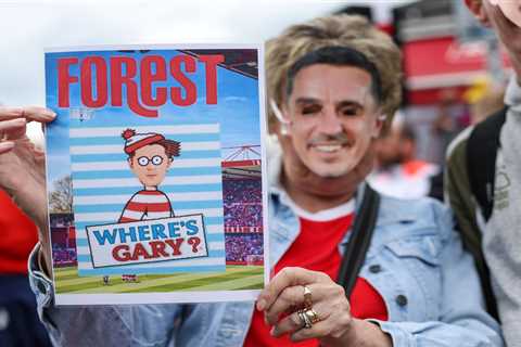 Gary Neville Gets Absolutely Roasted by Forest Fans After Stadium Ban