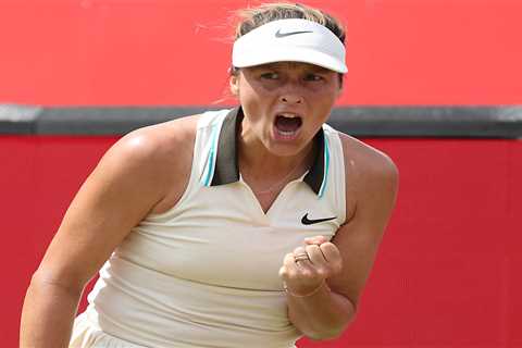 This 37-Year-Old Mom Just Pulled Off the Most Insane Tennis Upset I've Ever Seen