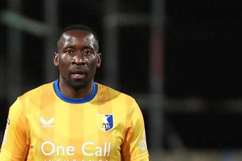 Akins Kept on Mansfield Squad Despite Jail Term