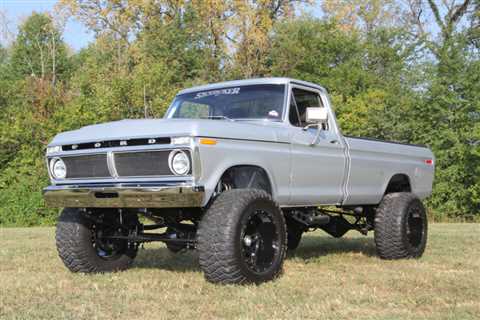 Dentside Fury: A 1978 Ford F-250 Packing A 460 V8, 1-Tons, And More