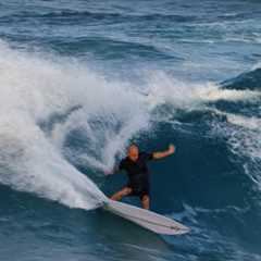 Kelly Slater | Surfing D''bah On A Twin Fin.