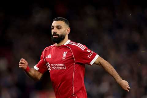Liverpool Expect Salah to Stay Despite Contract Dispute
