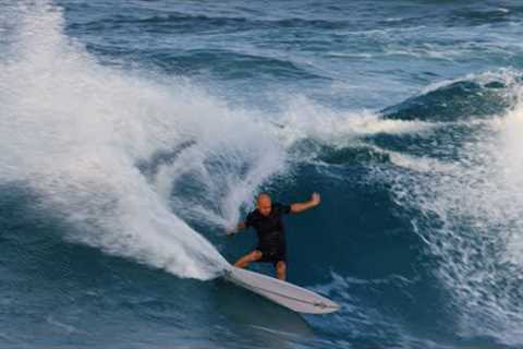 Kelly Slater | Surfing D''bah On A Twin Fin.